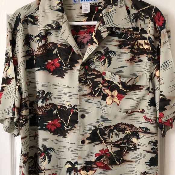 Hawaiian Mens shirt - Picture 3 of 3